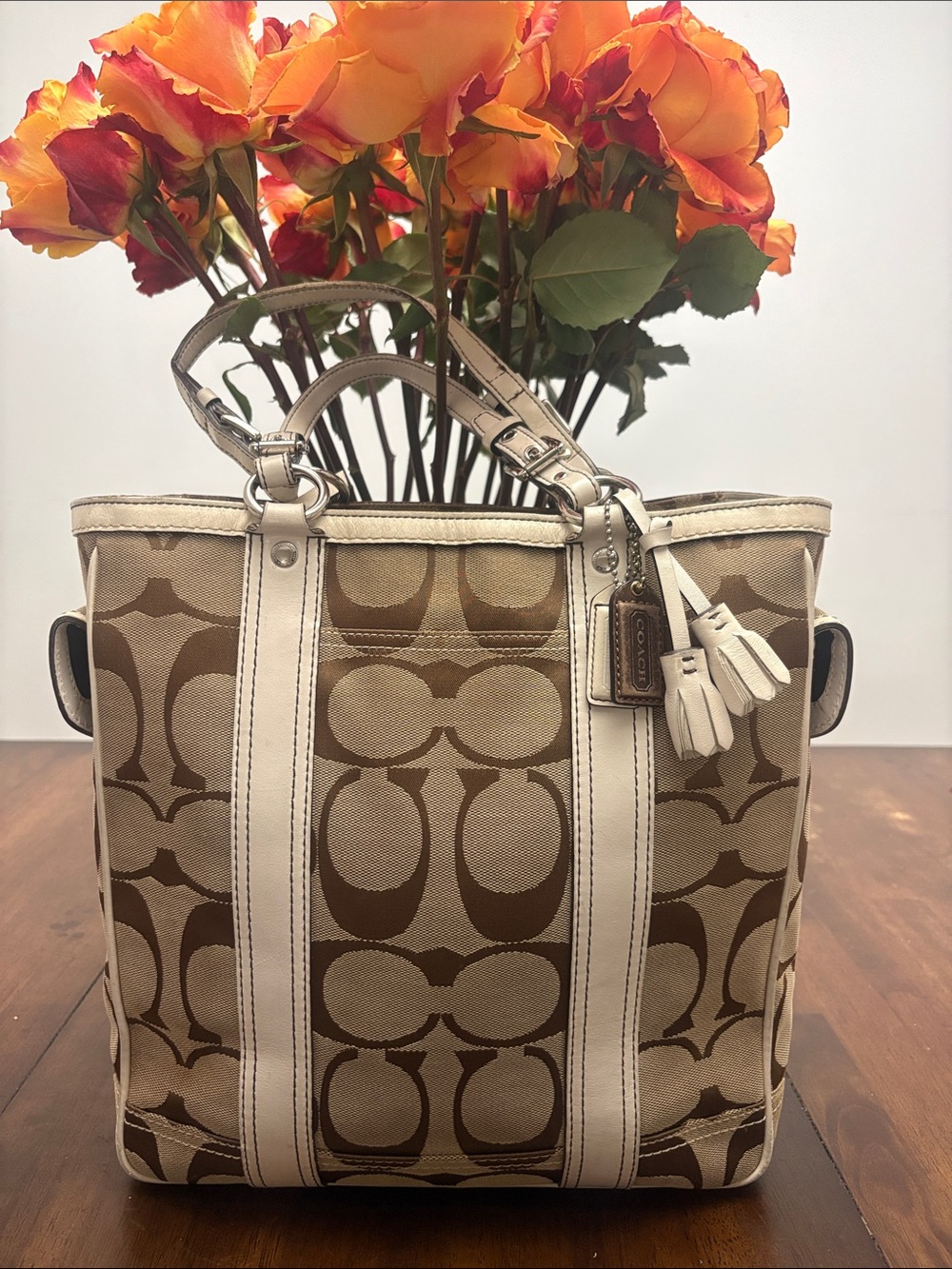 Coach Vintage Gallery Signature Jacquard Canvas Leather Satchel  in GUC.